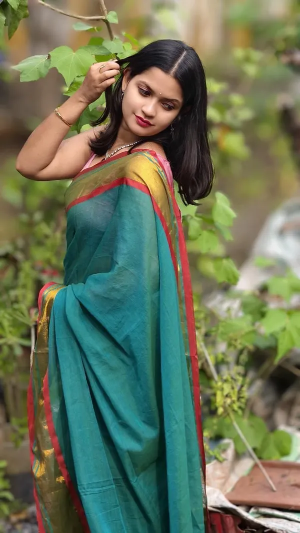 Multicolor_Self_Design_Premium_Saree_For_Women