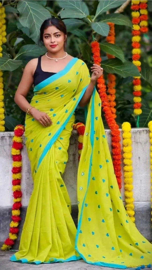 Green_Floral_Print_Premium_Saree_For_Women
