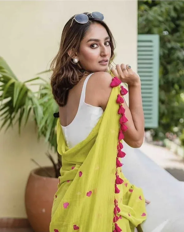 Multicolor_Solid_And_Plain_Premium_Saree_For_Women