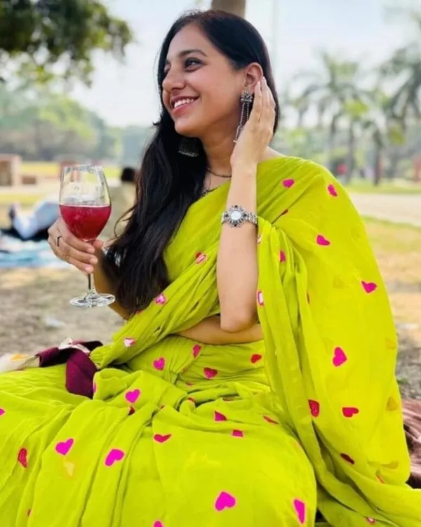 Multicolor_Solid_And_Plain_Premium_Saree_For_Women