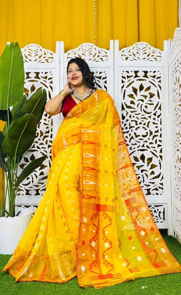 Multicolor_And_White_Digital_Print_Premium_Saree_For_Women