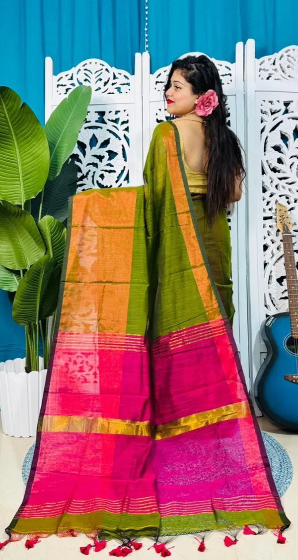 Multicolor_Checkered_And_Embellished_And_Printed_Premium_Saree_For_Women