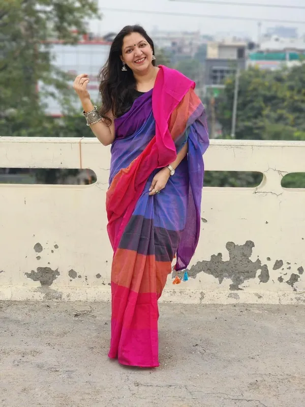 Multicolor_Striped_And_Self_Design_And_Woven_Premium_Saree_For_Women