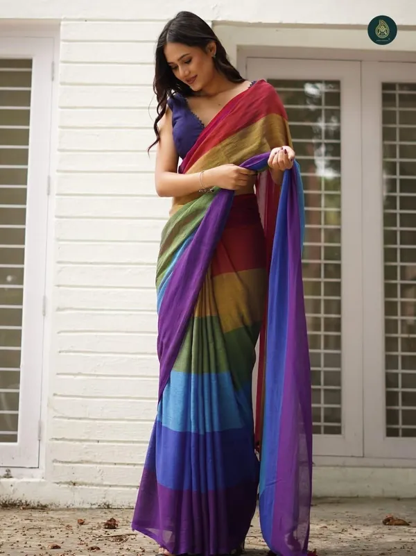 Multicolor_Printed_And_Geometric_Print_Premium_Saree_For_Women