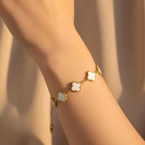 Women_Gold_Chain_Stylish_Anti_Tarnish_Stainless_Steel_Dainty_Charm_Chain_Bracelet