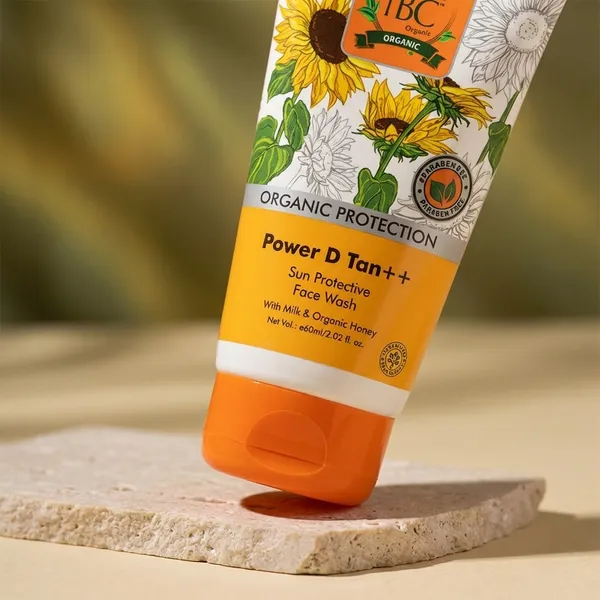 Face_Wash_With_Milk_And_Honey