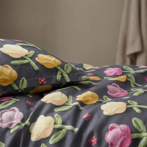 7D_Printed_Floral_Print_Bedding_Set_With_Reversible_Comforter_-_Purple,_Yellow,_And_Pink_Flowers