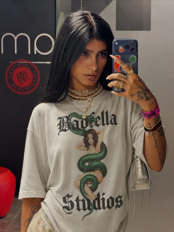 Snake_Kink_Oversized_Unisex_Tee