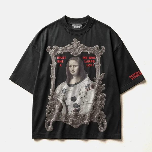 Mona_Larping_Lisa_Oversized_Tee
