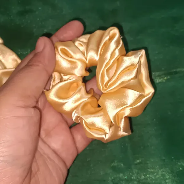 Golden_Satin_Premium_And_Elegant_Hair_Accessories_For_Women