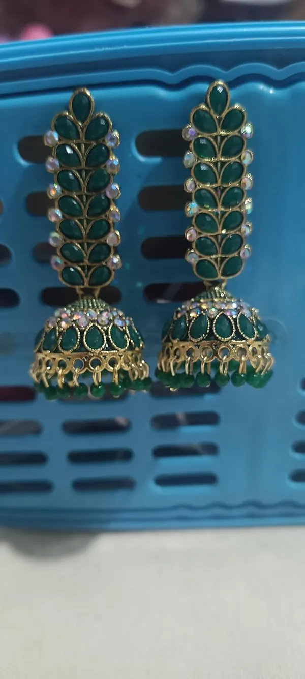 Green_Metal_And_Stone_And_Crystal_Premium_And_Elegant_Jhumka_Earrings_For_Women