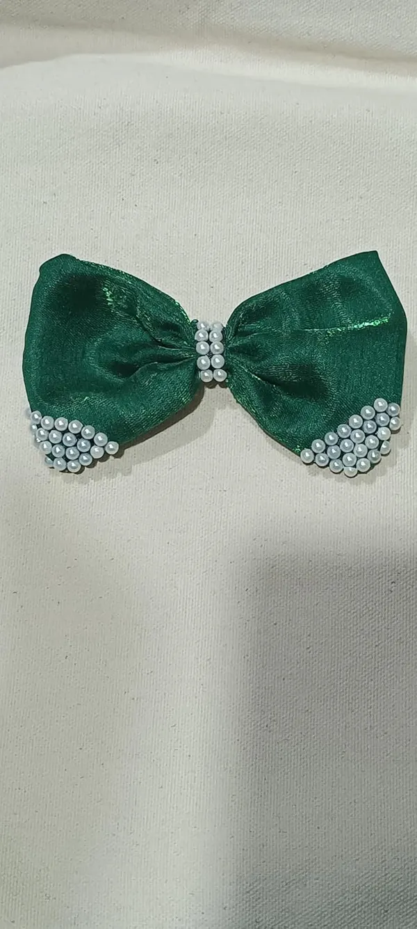 Green_Metal_And_Pearl_Beads_And_Satin_Premium_And_Elegant_Hair_Bow_Clip_For_Women
