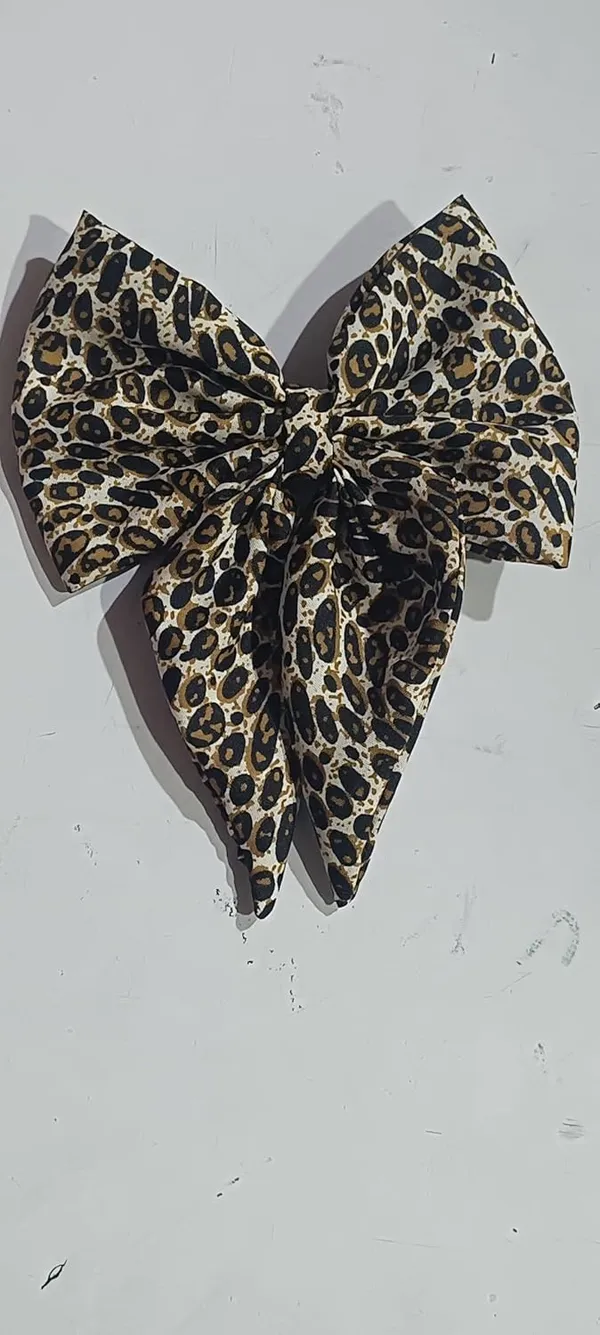 Grey_Satin_Premium_And_Elegant_Hair_Bow_Clip_For_Women