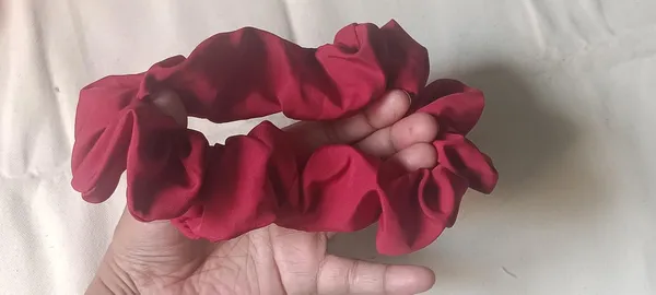 Red_Satin_Premium_And_Elegant_Hair_Bow_For_Women