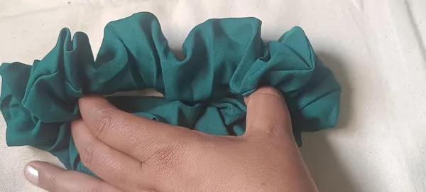 Teal_Green_Satin_Premium_And_Elegant_Hair_Bow_For_Women