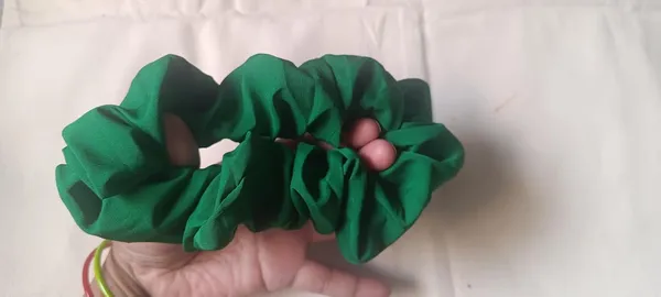 Green_Elastic_And_Fabric_Premium_And_Elegant_Hair_Scrunchie_For_Women