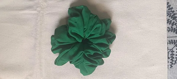 Green_Elastic_And_Fabric_Premium_And_Elegant_Hair_Scrunchie_For_Women