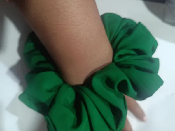 Green_Satin_Premium_And_Elegant_Hair_Bow_For_Women