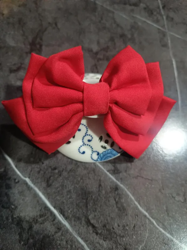 Red_Satin_Premium_And_Elegant_Hair_Bow_Clip_For_Women
