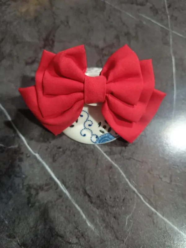 Red_Satin_Premium_And_Elegant_Hair_Bow_Clip_For_Women