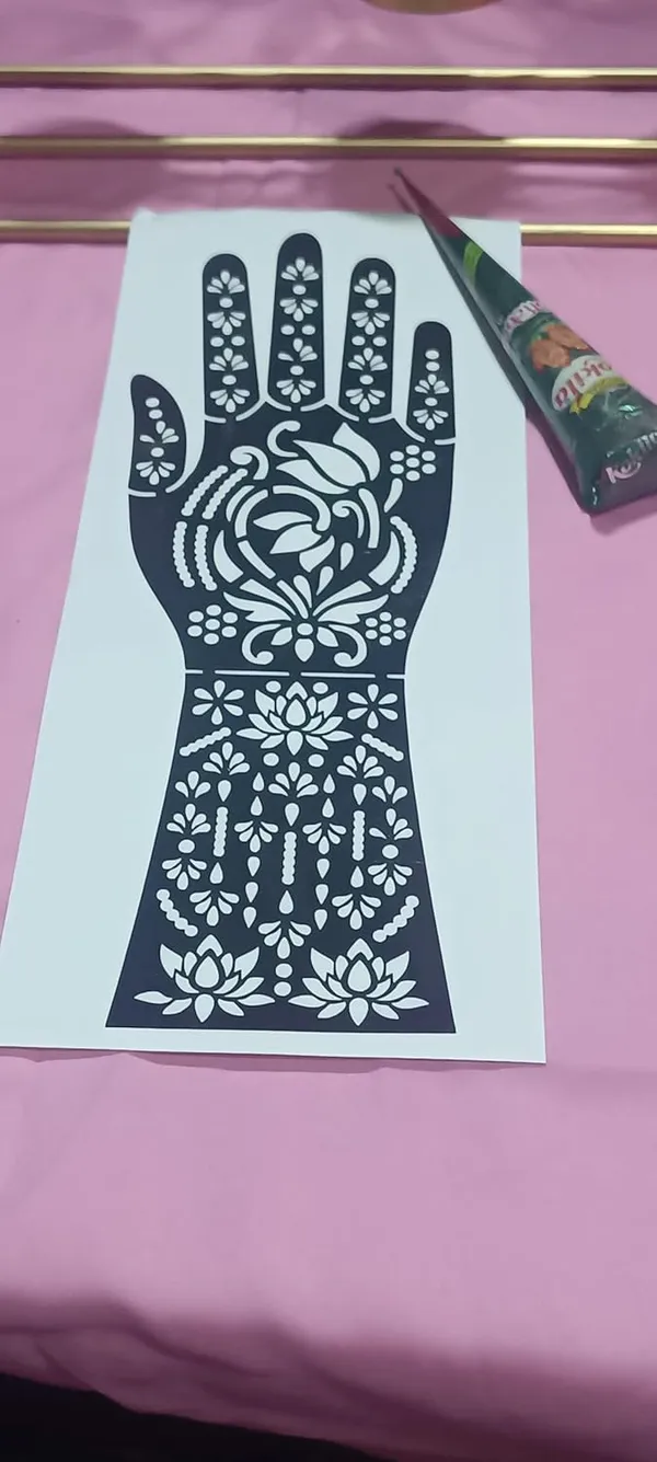 Black_Plastic_Premium_And_Elegant_Stencil_Template_For_Women