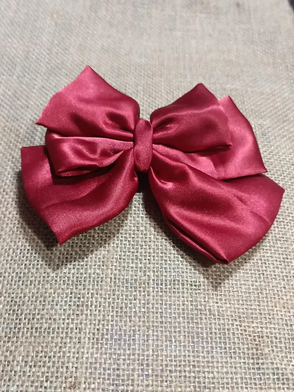 Red_Satin_Premium_And_Elegant_Hair_Bow_Clip_For_Women