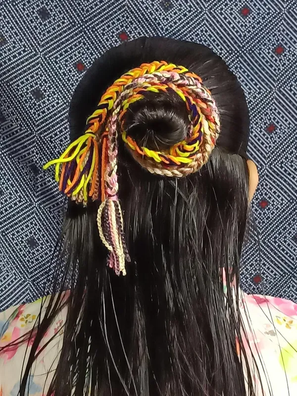 Red_And_Gold_Polyester_Premium_And_Elegant_Hair_Extension_For_Women