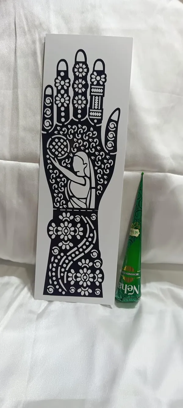 Black_Plastic_Premium_And_Elegant_Stencil_For_Women