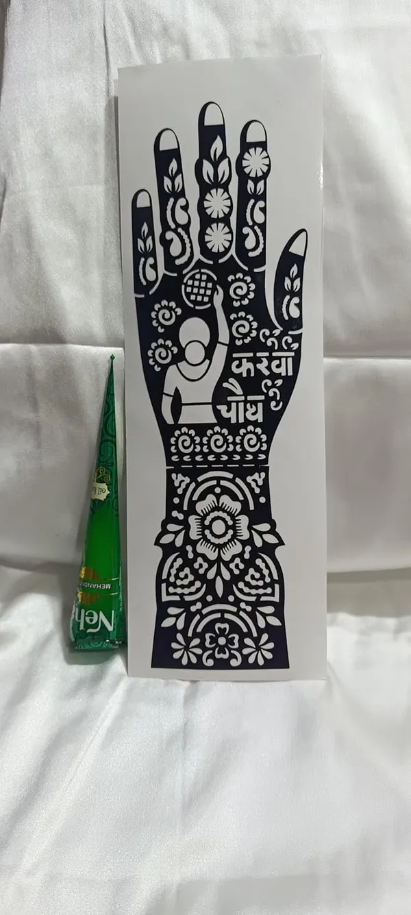 Black_Paper_Premium_And_Elegant_Mehndi_Hand_Design_Wall_For_Women