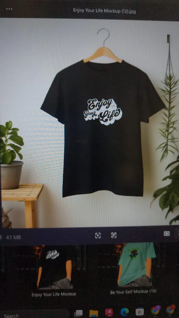 Black_Enjoy_Your_Life_Graphic_Printed_Tshirt