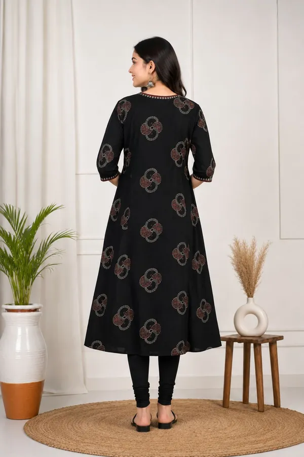 Umbrella_Kurti
