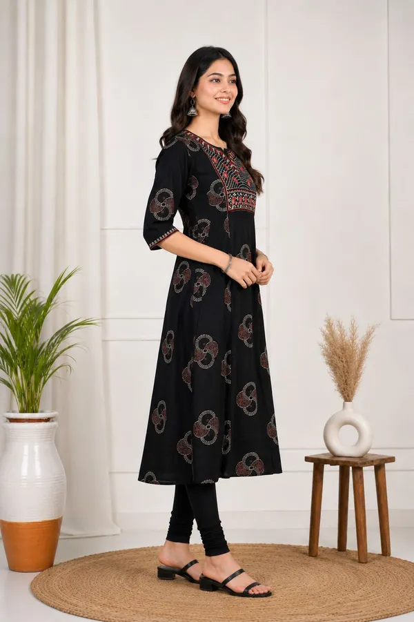 Umbrella_Kurti