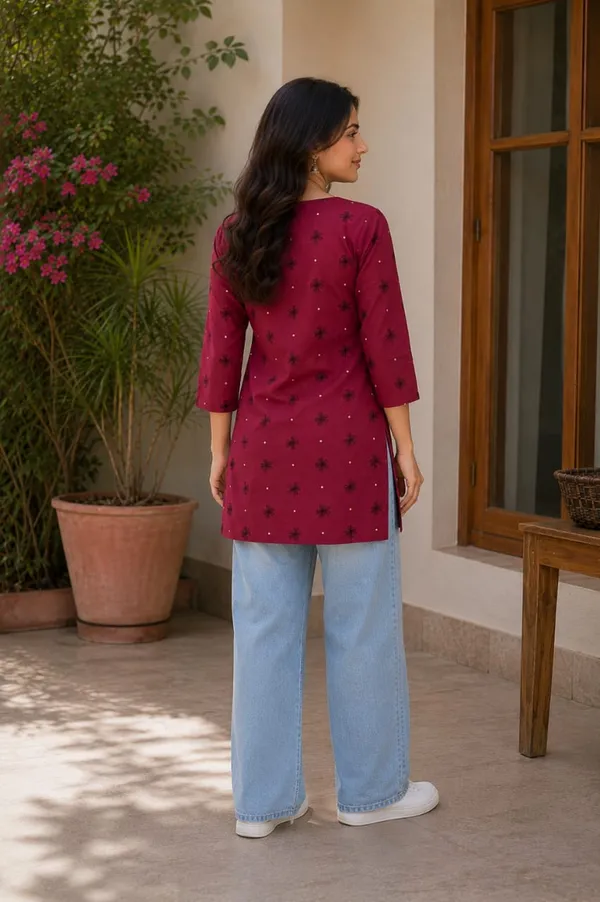 Short_Kurti-Emb