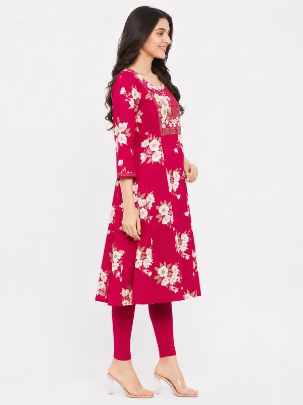 Umbrella_Kurti