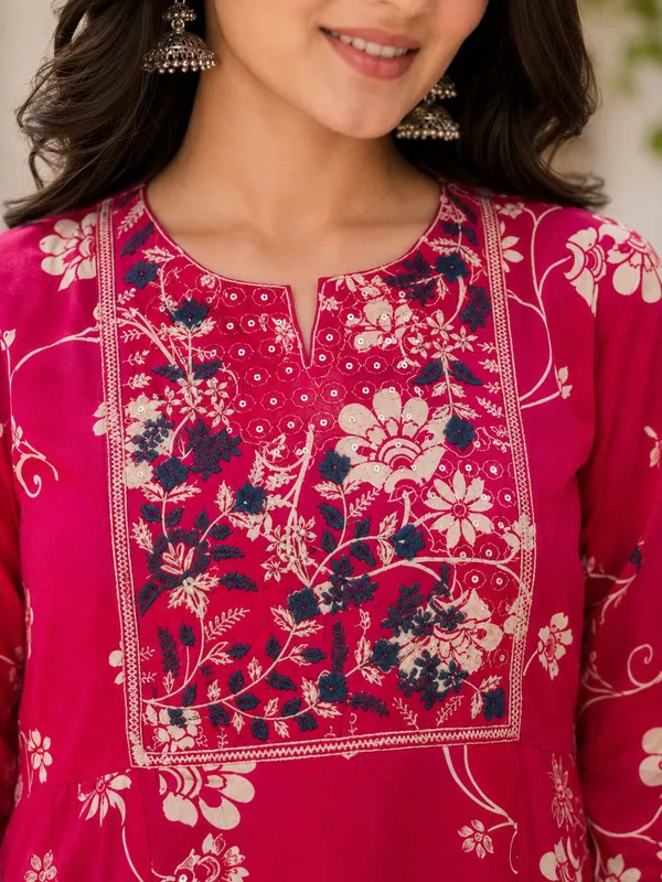 Umbrella_Kurti