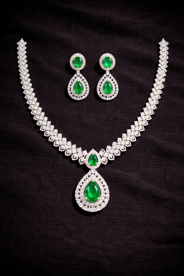 Emerald_Green_Alloy_Jewellery_Set_For_Women