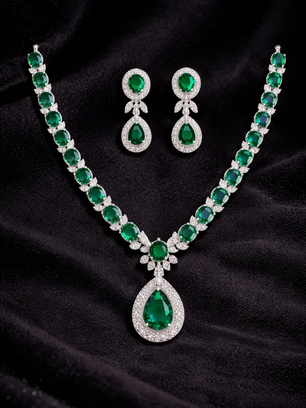 Emerald_Green_Alloy_Jewellery_Set_For_Women