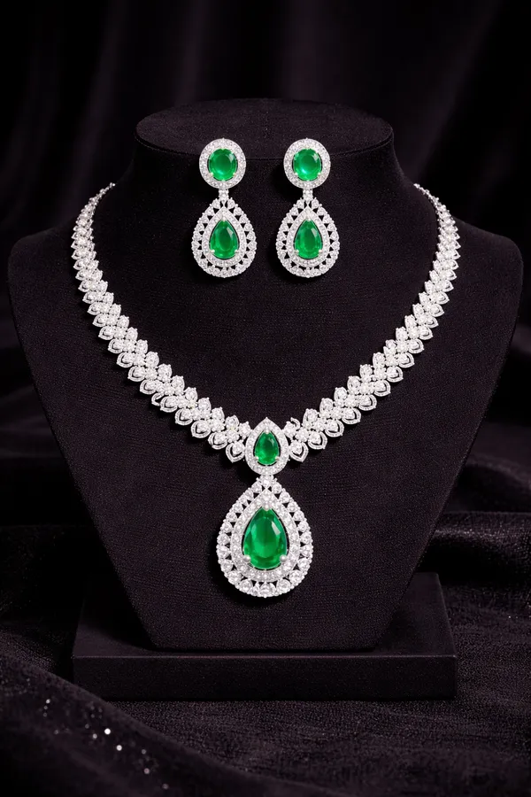 Emerald_Green_Alloy_Jewellery_Set_For_Women