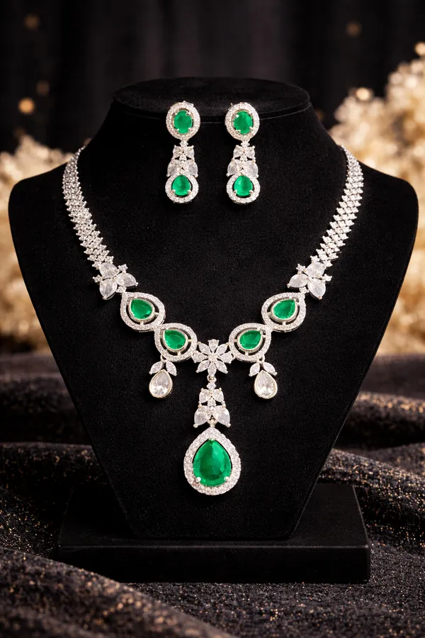 Emerald_Green_Alloy_Jewellery_Set_For_Women