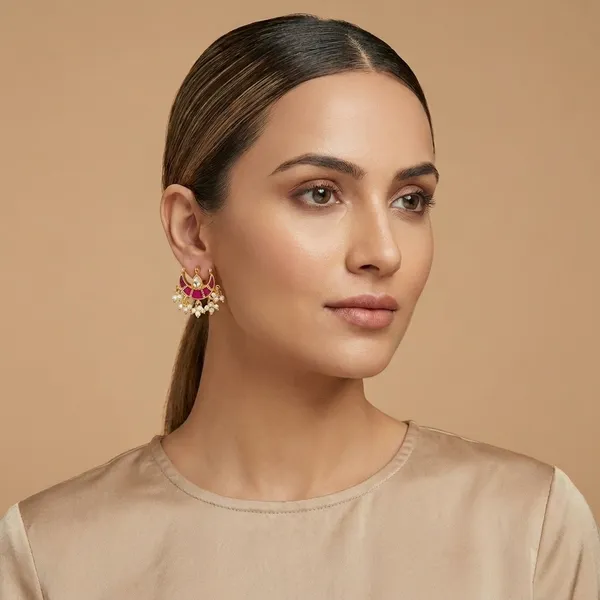 Elegant_Gold_Toned_Kundan_Earrings_with_Pearl_Drops