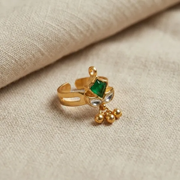 Elegant_Green_Stone_Gold_Plated_Toe_Ring_Set_with_Crystal_Accents