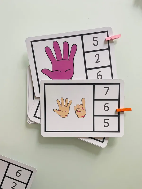 Counting_Clip_Cards_Hand_Number_Recognition_Learning_Activity_Set