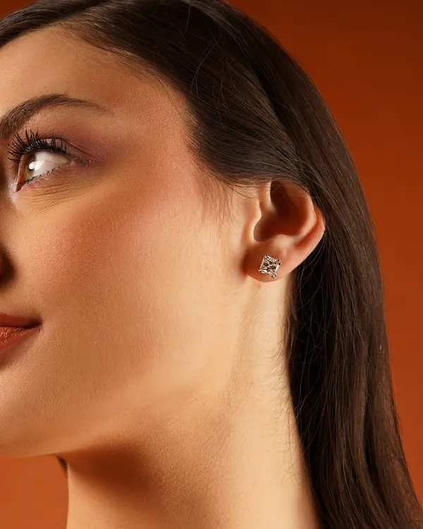 Basraa_Square_Solitaire_Studs_Earrings