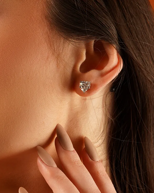 Eternal_Heart_Moissanite_Earrings