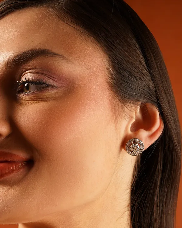 Halo_Radiance_Moissanite_Stud_Earrings