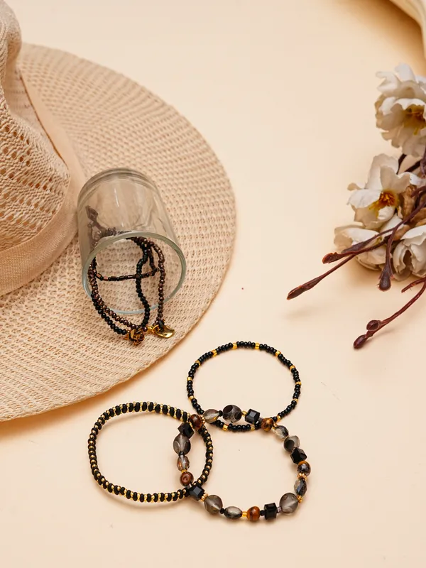 Noir_Luxe_Handcrafted_Beaded_Bracelet_Set