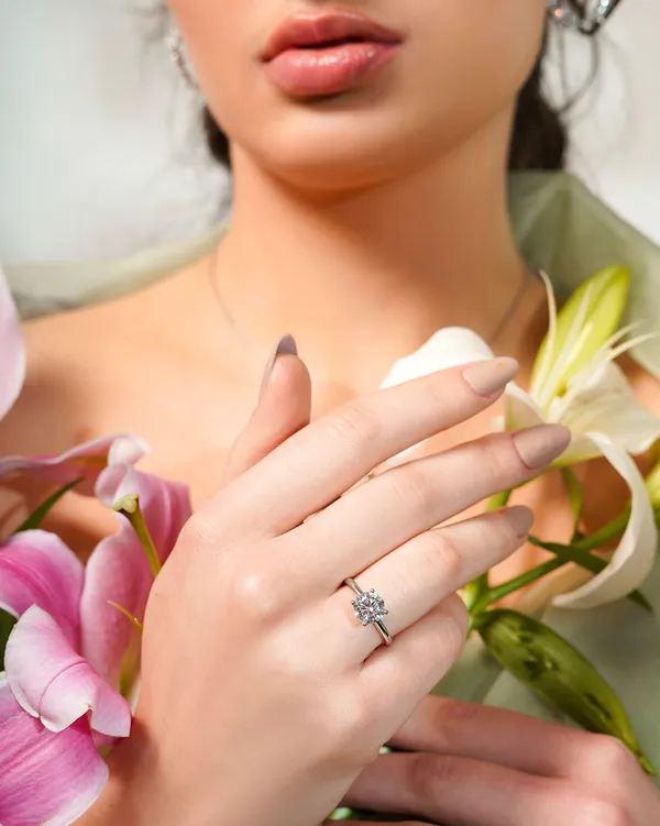 Basraa_Classic_Round_Solitaire_Ring