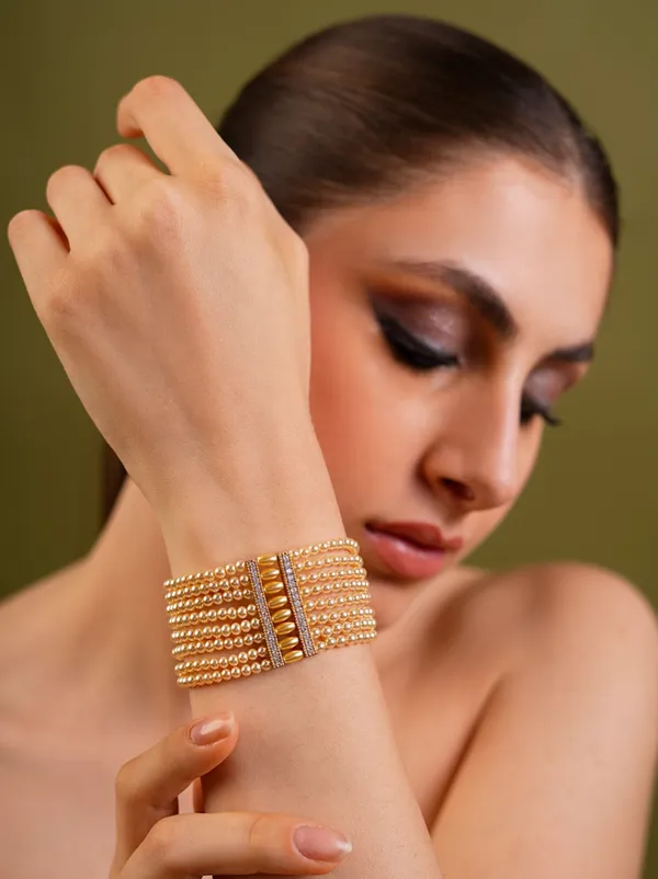 Radiant_Rows_Golden_Crystal_Pearl_Bracelet