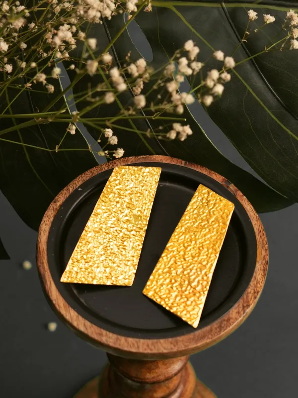 Gilded_Edge_Hammered_Earrings