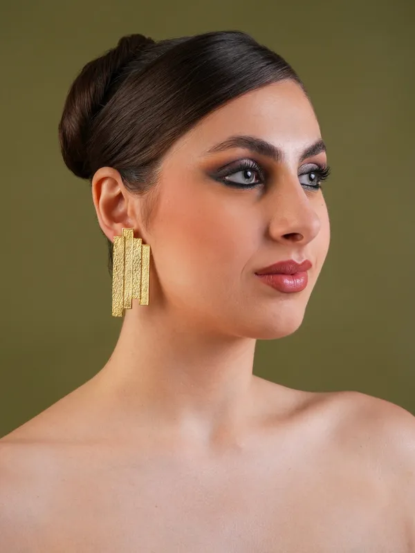 Gilded_Tower_Textured_Earrings